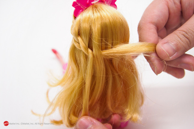♡ Как сделать трендовую причёску для куклы ♡